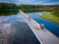 Limburg Cycling through Water (©: Prov. BLimburg)