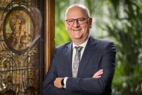 De heer Jos Lantmeeters
Voorzitter van de EMR
Gouverneur in de provincie Limburg, België